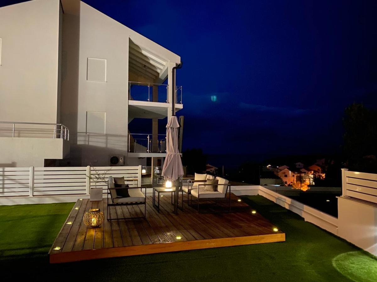 Ellavis Apartments Esterno foto